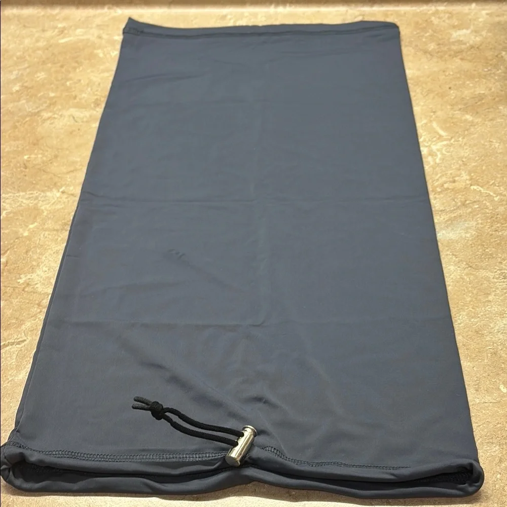 2 neck gaiters adjustable